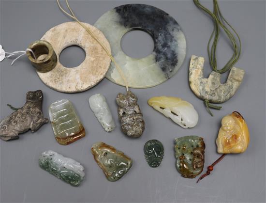 A collection of Chinese jade etc.